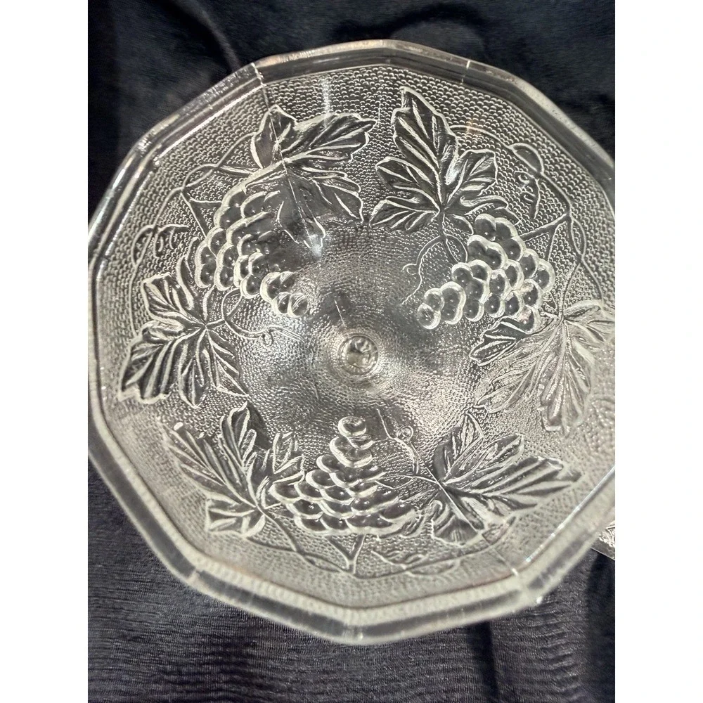 EAPG Clear SANDWICH Glass Lidded Compote On Pedestal‎ w/Grape Design (2611)